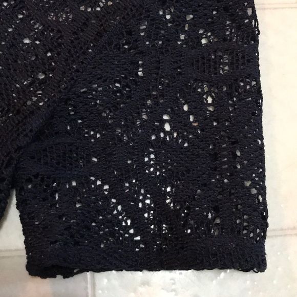 BANANA REPUBLIC Navy Crochet Lace Top - Picture 5 of 7